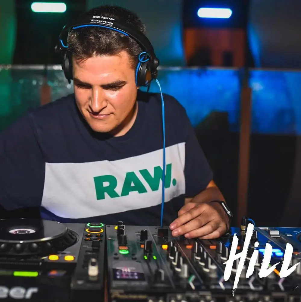 DJ SELVAS