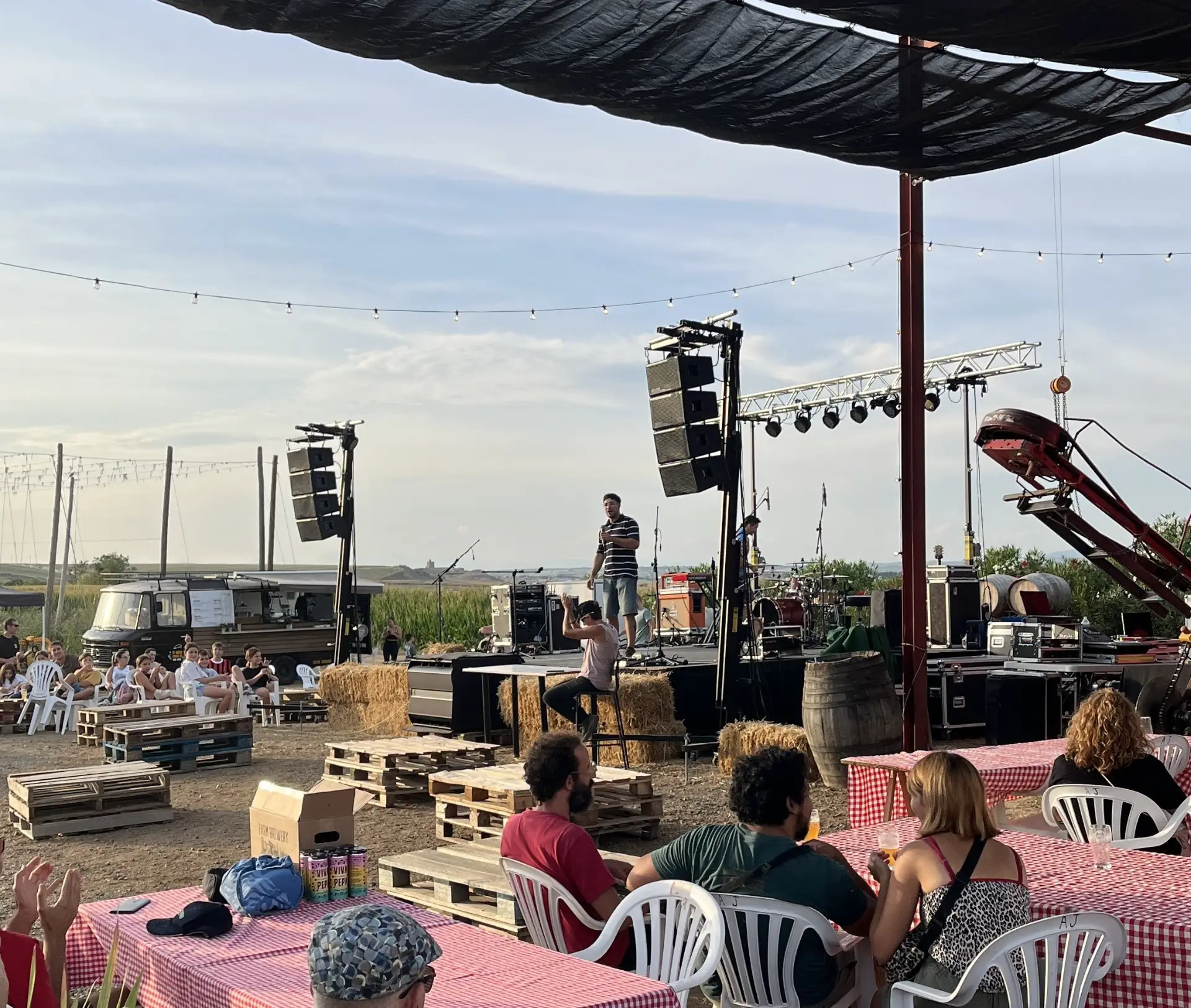 Fiestas en entornos rurales: cómo llevar tu pueblo al siguiente nivel